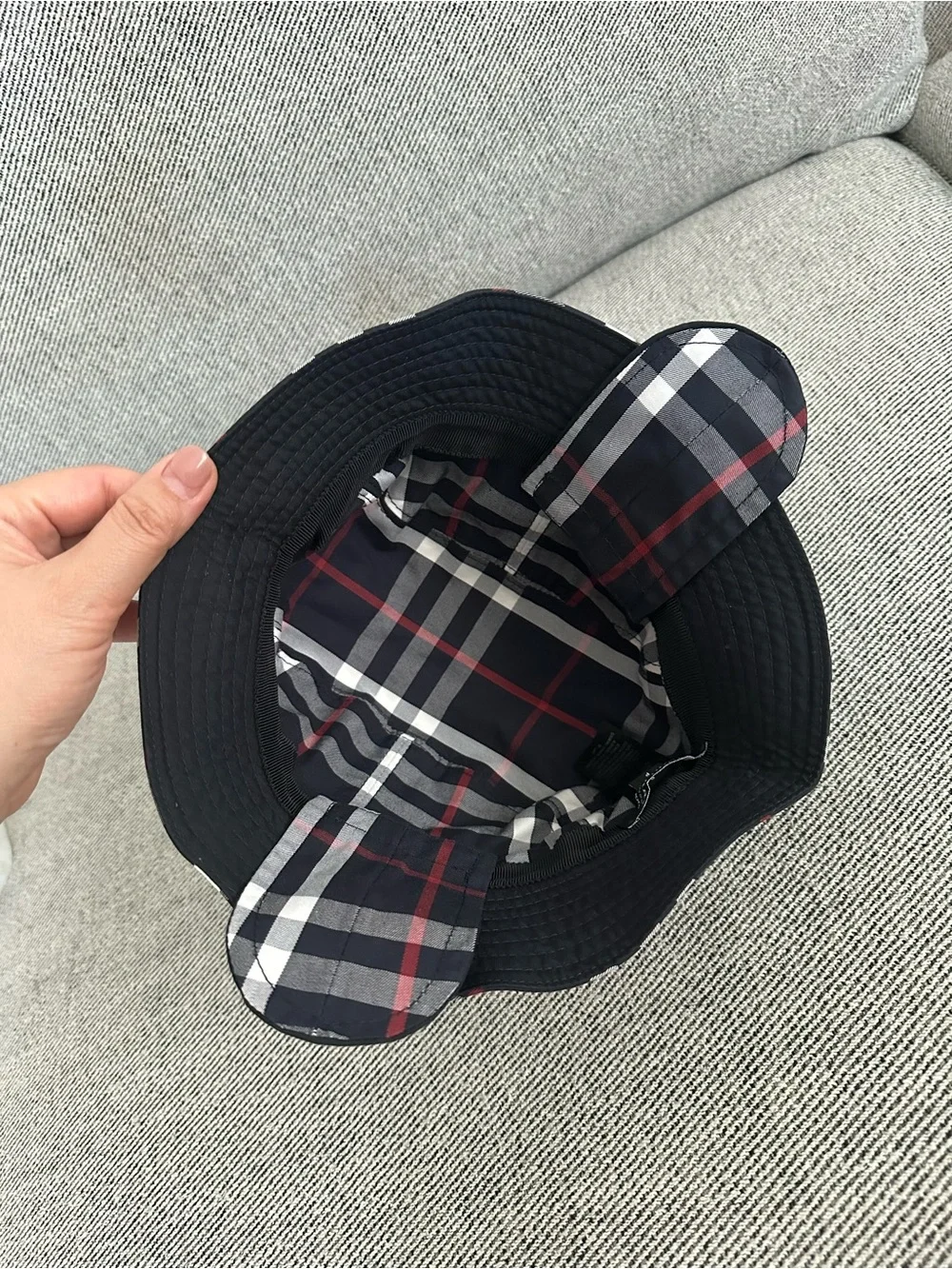 Burberry authentic gosha
